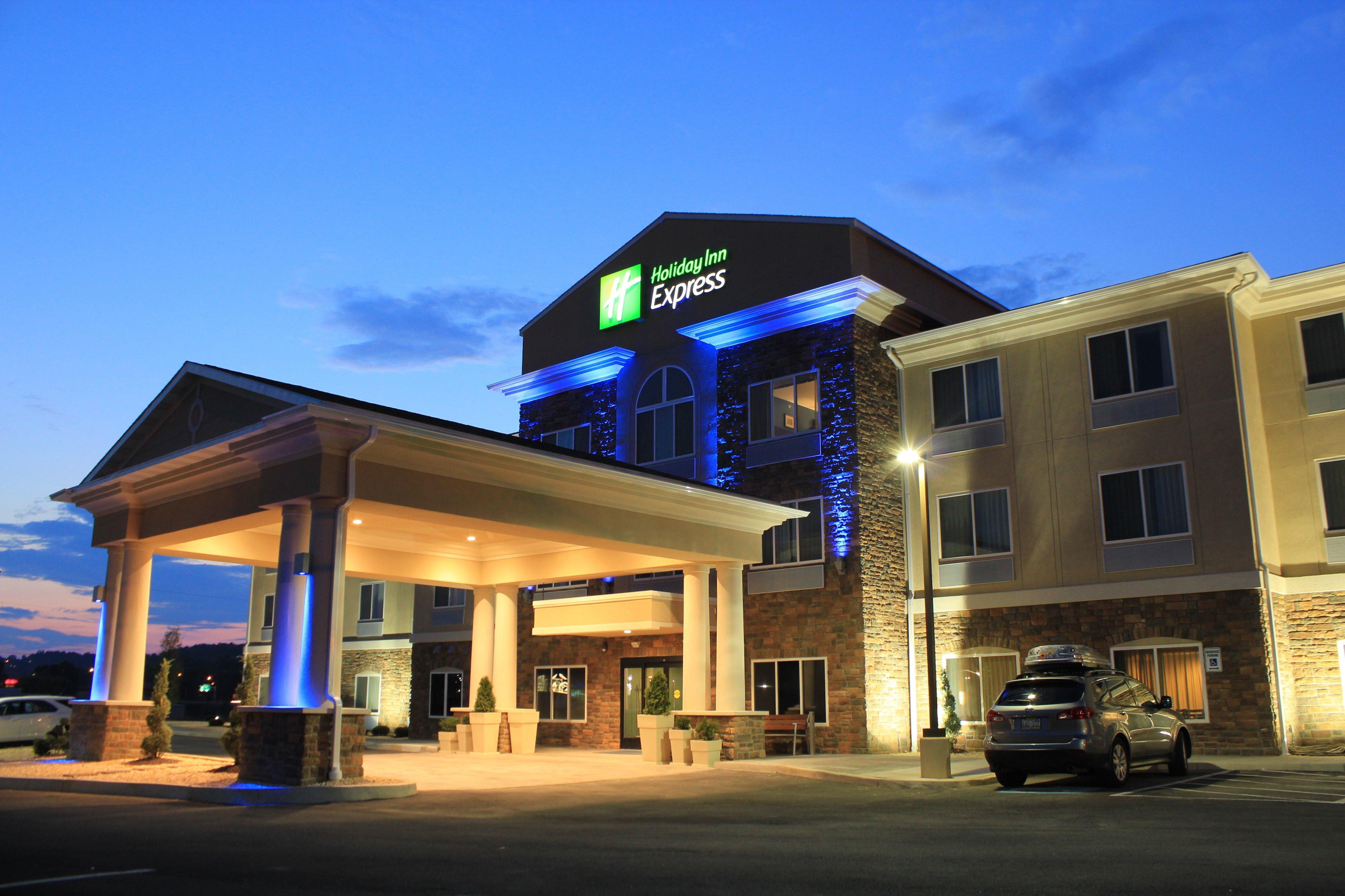 Holiday Inn Express Belle Vernon Exteriér fotografie