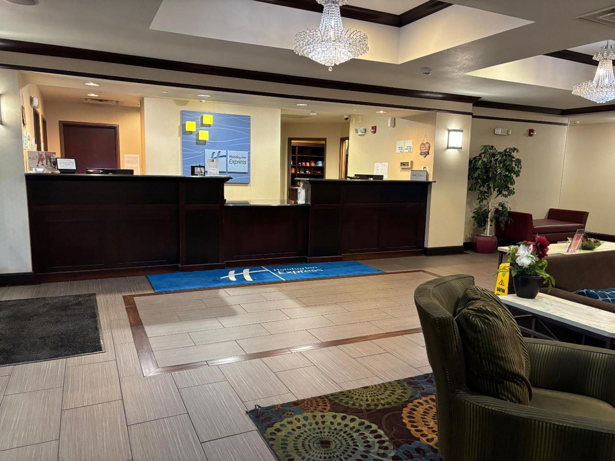 Holiday Inn Express Belle Vernon Exteriér fotografie